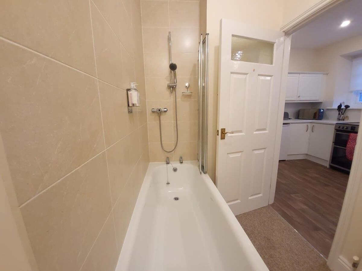Cosy 1-Bedroom Cottage Next To Combe Lodge Venue Blagdon Extérieur photo